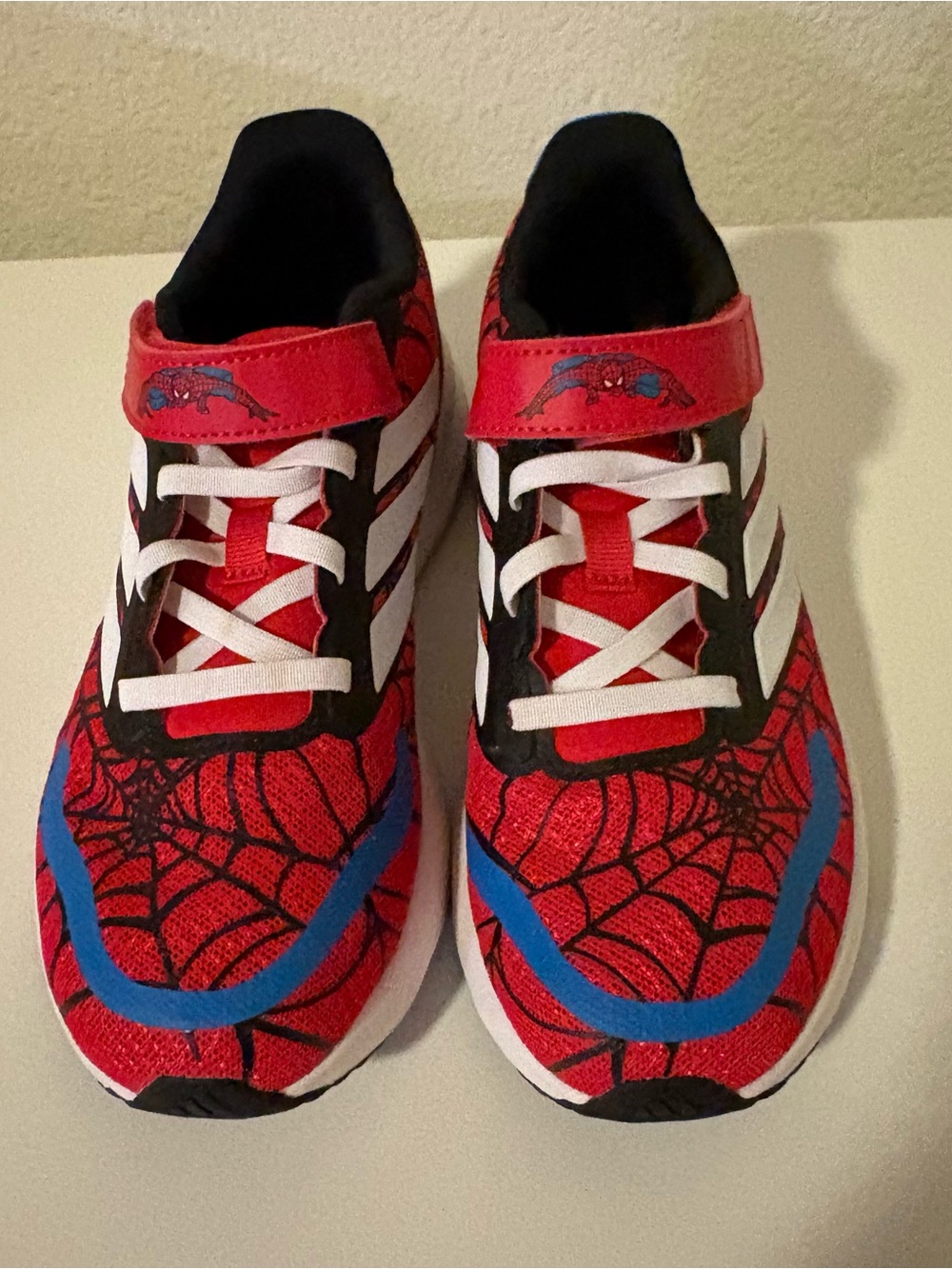 Kids Red Spider-Web Athletic Sneakers - Adidas size 2 in little kids